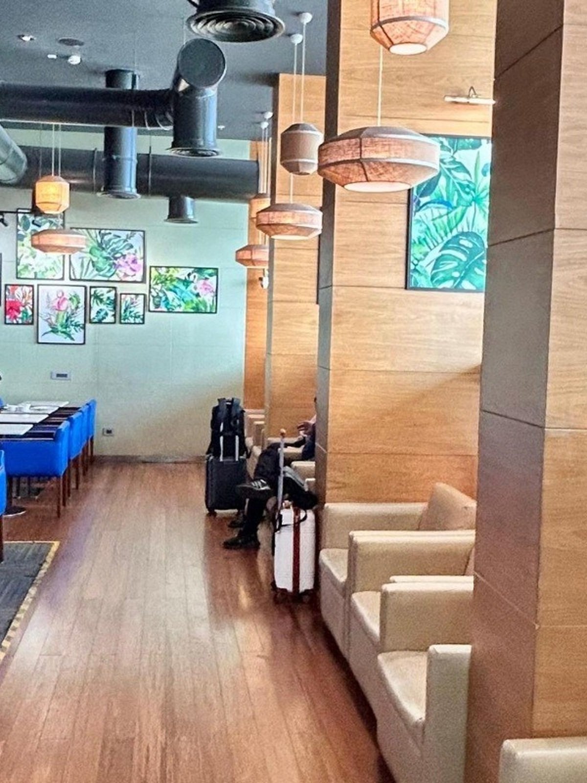 Reference image for Adani Lounge