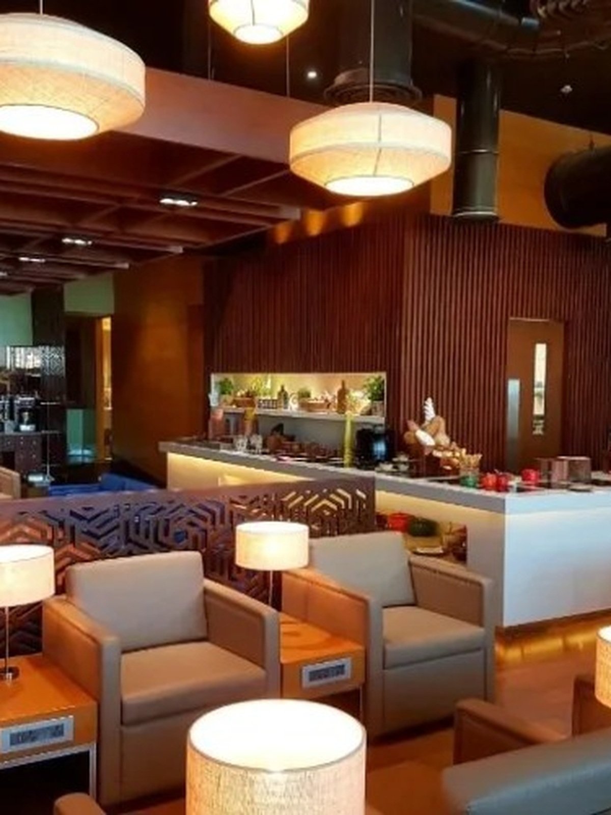 Reference image for Oasis lounge