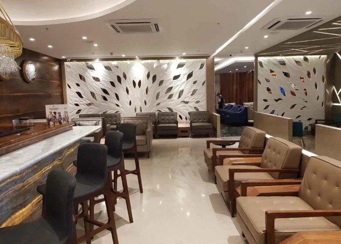 Reference gallery image for Travel club lounge
