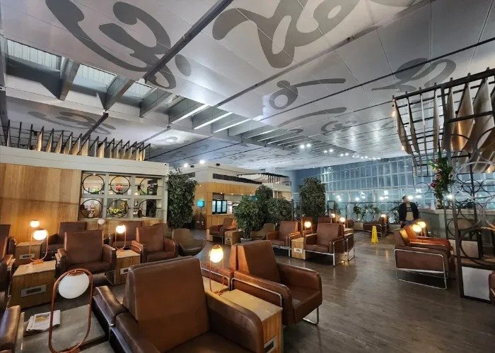 Reference gallery image for Travel club lounge