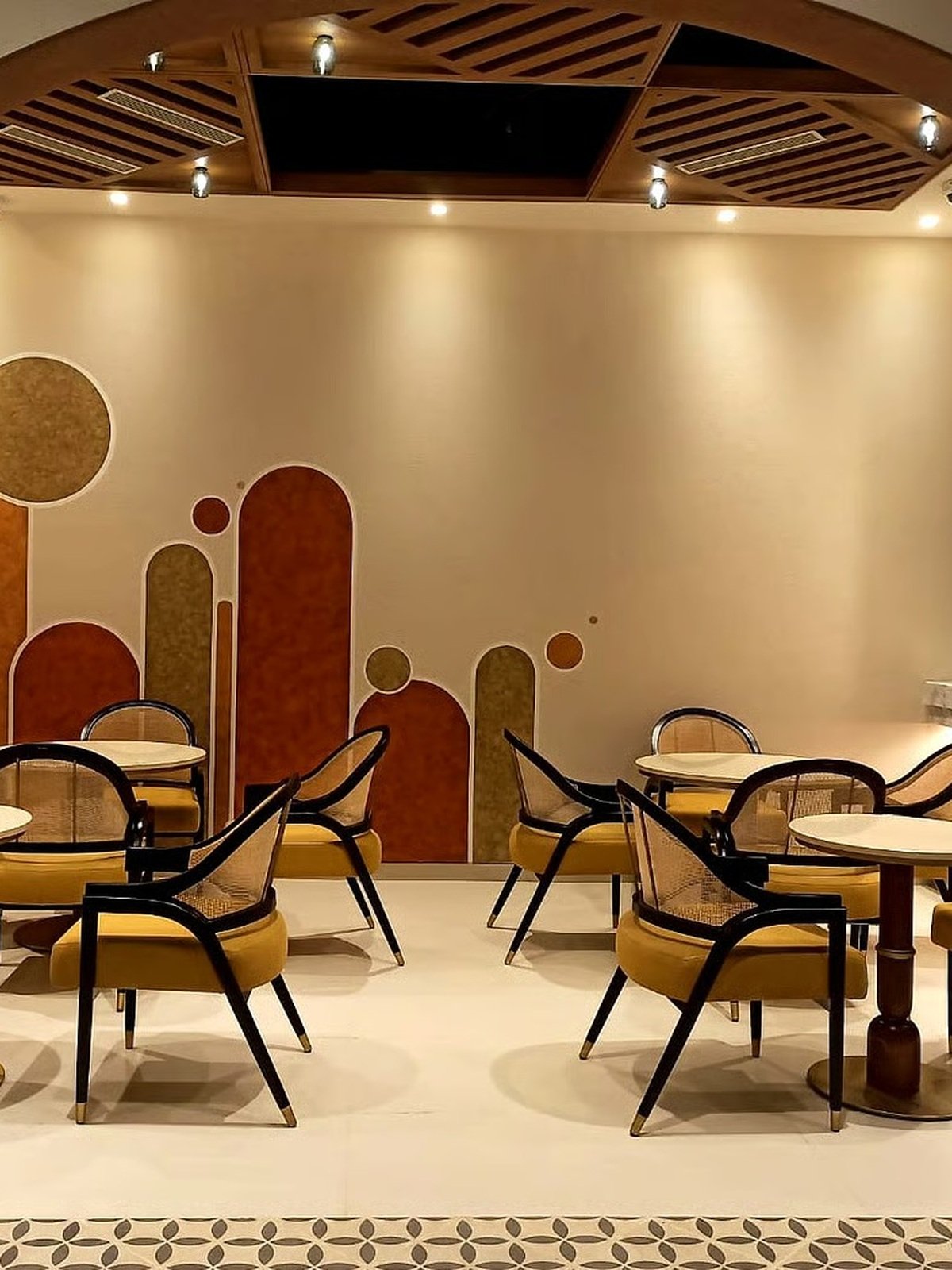 Reference image for Encalm Lounge