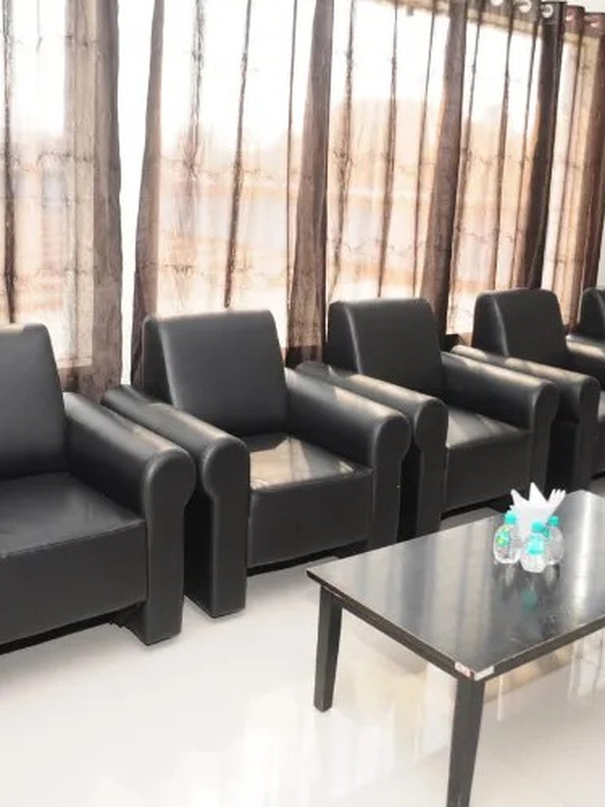 Reference image for Beverage Lounge