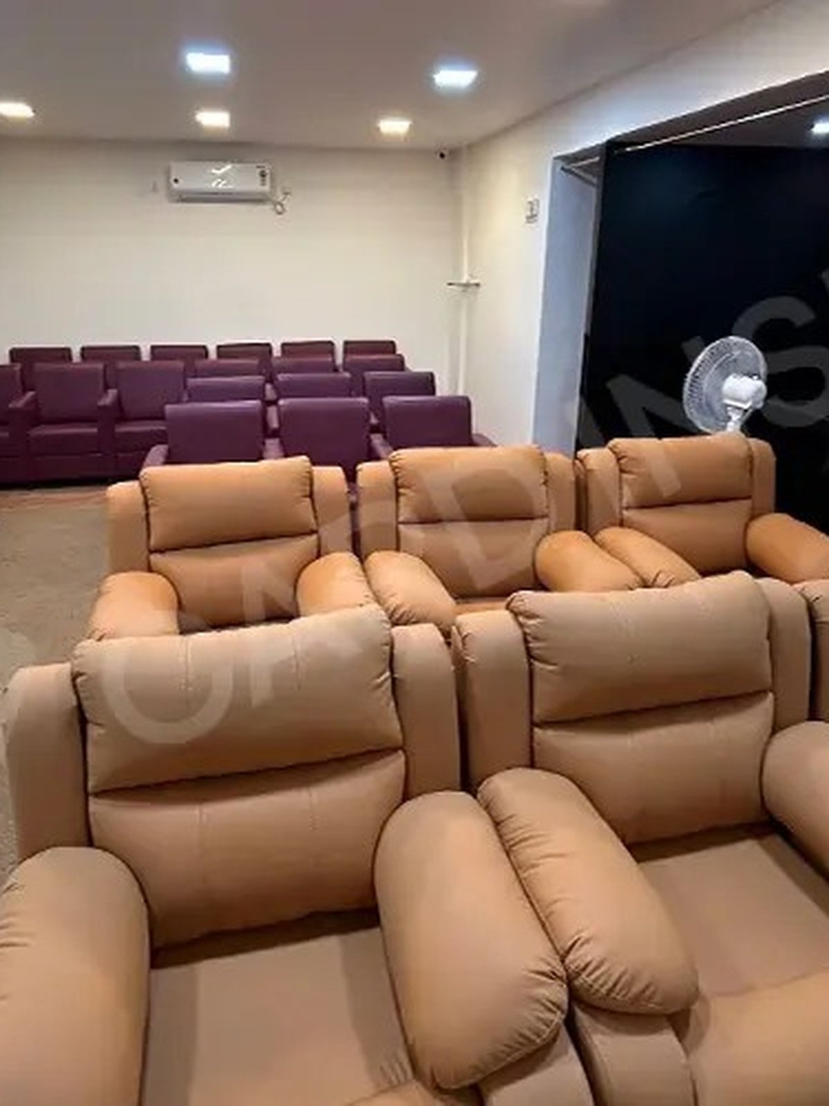 Reference image for Executive Lounge